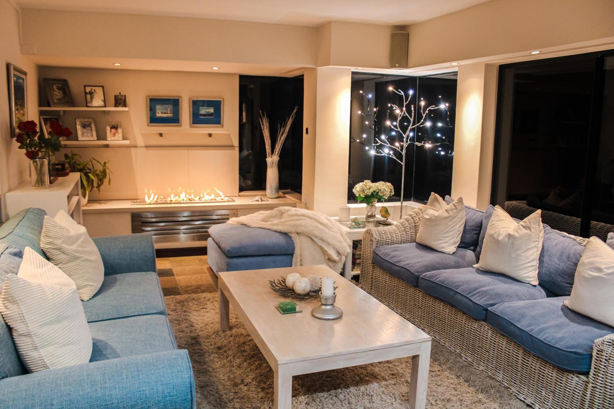 185 On Beach Boutique Suites Gordonʼs Bay Exterior foto